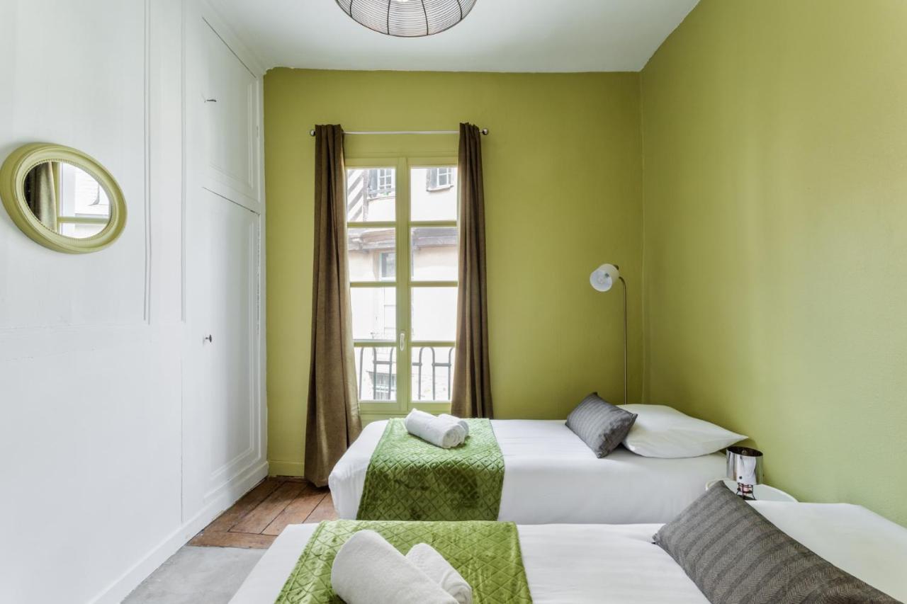 Dame De Coeur - Appartement Spacieux En Plein Centre Historique Rennes Kültér fotó